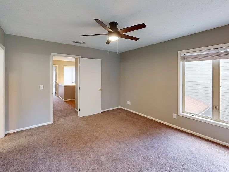 2140 Fort Harrods Dr #7 — Photo 25