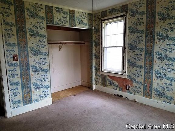 5th image of 556 N Pearl St