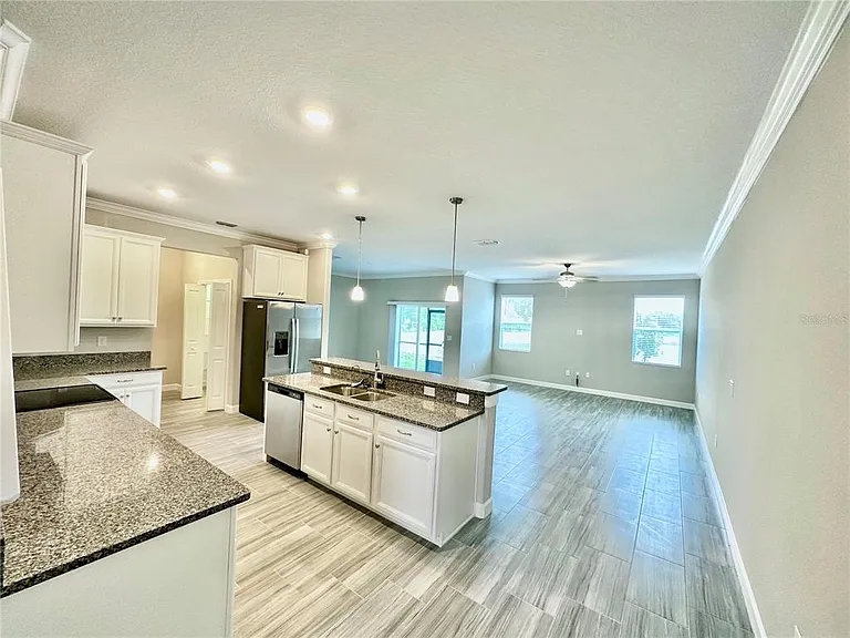 2201 Cerulean Sky Dr — Photo 7