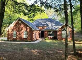 21 Camden Ln, Sharpsburg, GA 30277
