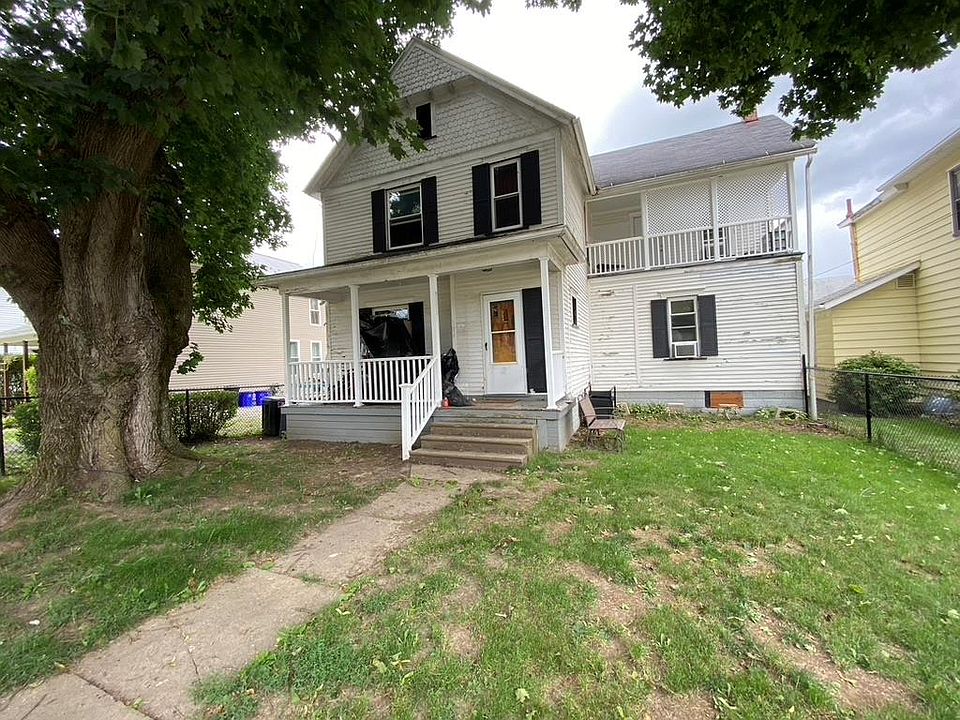 1st image of 104 E 5th St