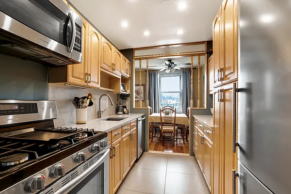 Sold by Welcome Home Real Estate | media 18