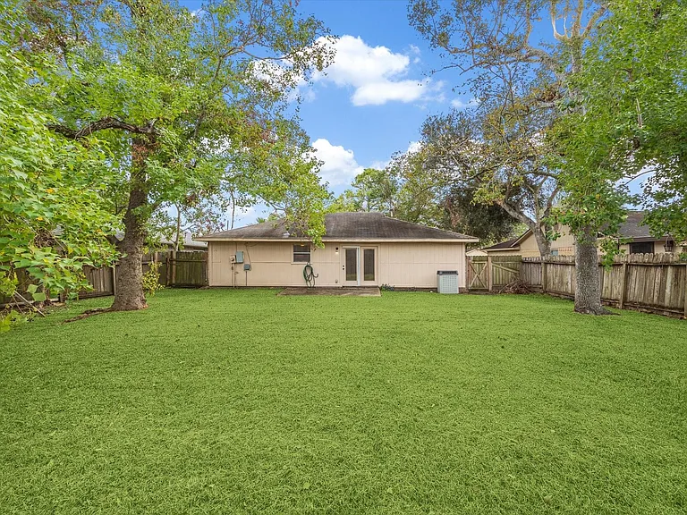 2723 N Brompton Dr — Photo 18