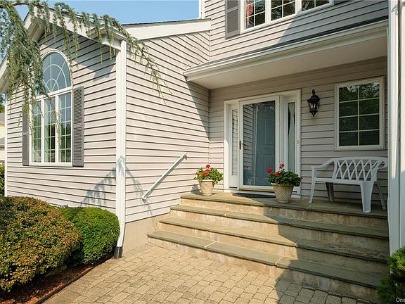 2nd image of 2434 Pinetree Pl