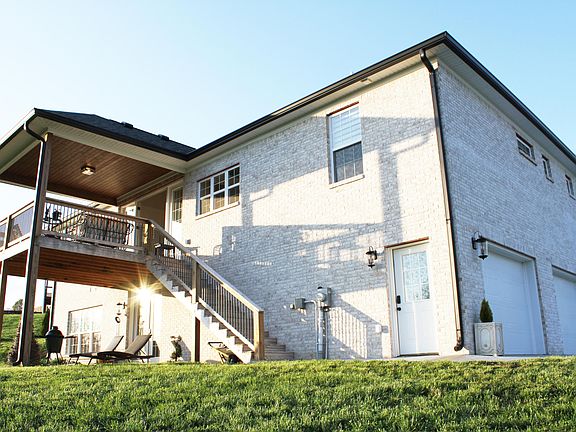 3rd image of 106 Creek Side Dr