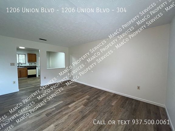 2nd image of 1206 Union Blvd #304