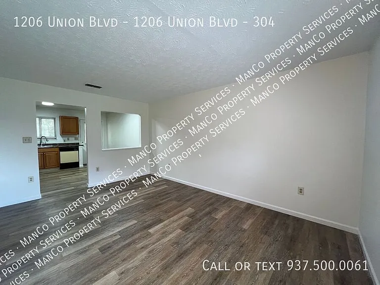 1206 Union Blvd #304 — Photo 2