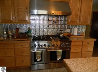 11650 Remick Rd, Blanchard, MI 49310