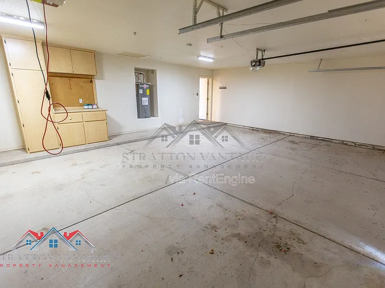 38414 N 12th St — Photo 51