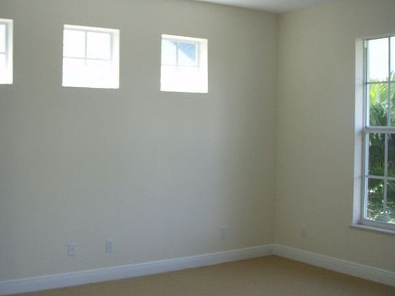 Master BR
New Laminate Floor