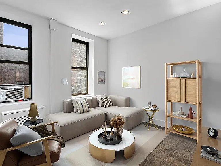 152 Thompson St #4E — Photo 1