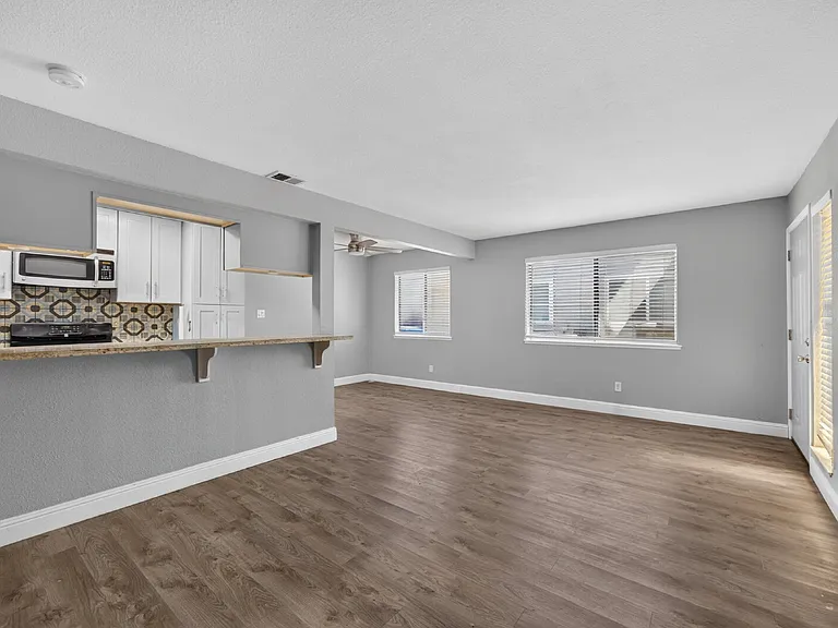 6252 Cavan Dr #3 — Photo 7