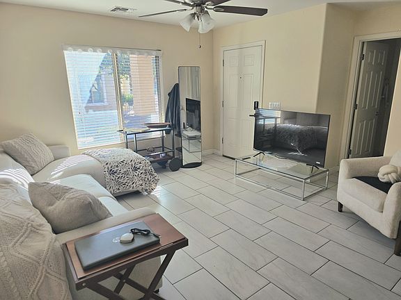 4th image of 2817 N 73rd Dr