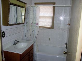 212 E Watrous Ave, Des Moines, IA 50315