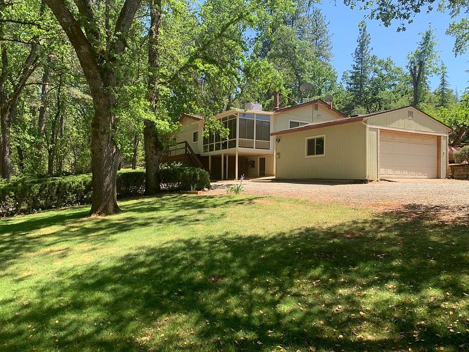 2nd image of 16038 Rolling Oaks Ct