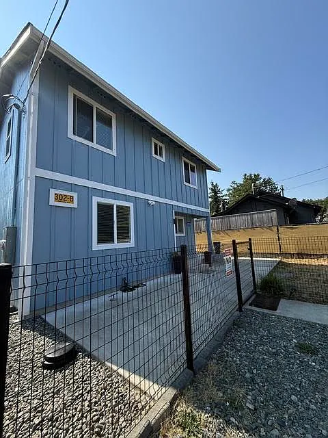 2 bed, 1.5 bath, 760 sqft, $1,850 — Photo 2