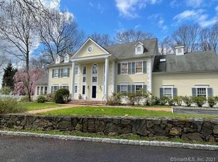 41 Georgian Ct, Stamford, CT 06903