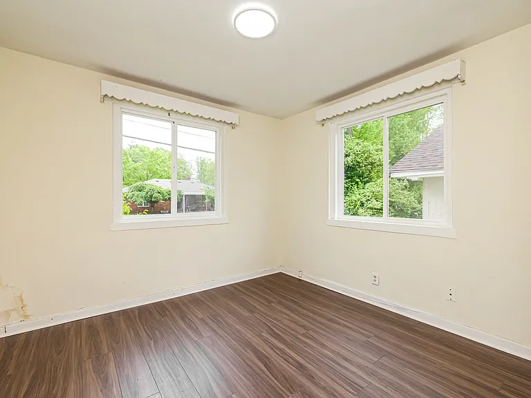 132 Burgess Ave — Photo 13