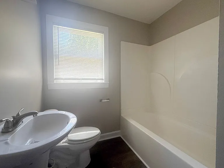 1335 Woodland Ave — Photo 19