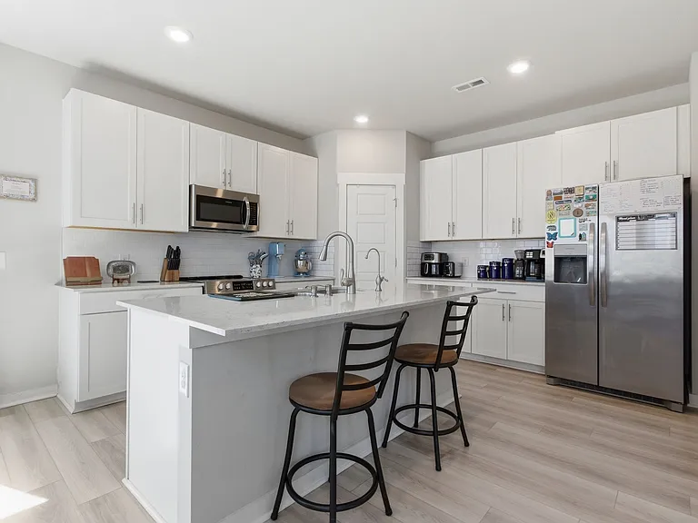 277 Casper Dr — Photo 16