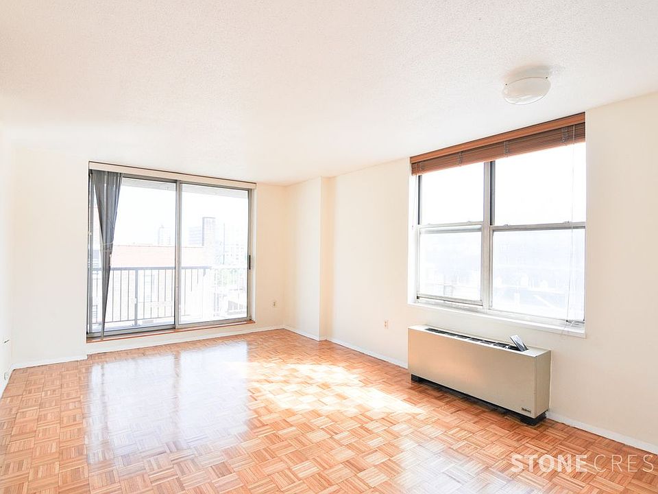 1st image of 520 Cathedral Pkwy #10B