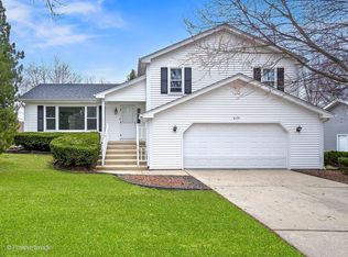 829 Brookside Dr, Bartlett, IL