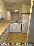 5th image of 410 Cumbrian Ct