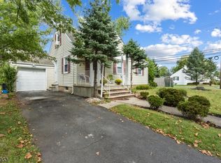 353 Jouet St, Roselle, NJ 07203