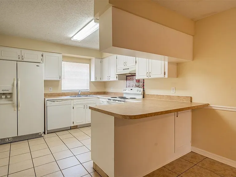 9616 N Oklawaha Ave #1/2 — Photo 20