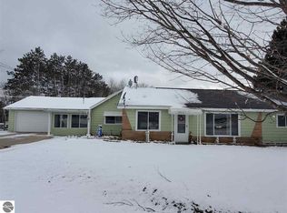 3025 M 65, Hale, MI 48739