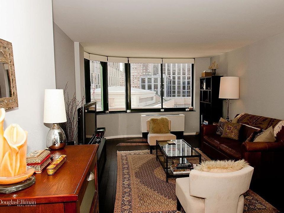 1st image of 295 Greenwich St #6EN