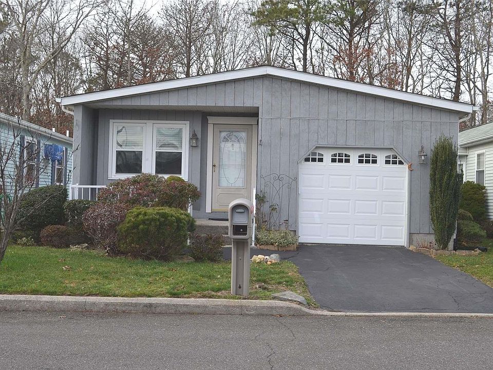 1st image of 185 Village Circle W #185