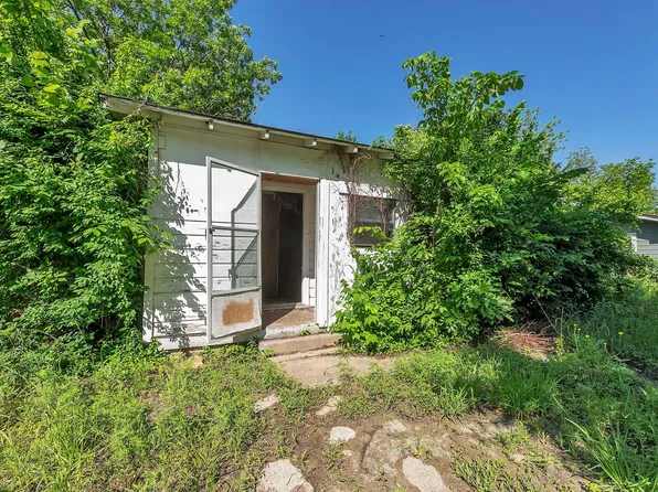 1305 Dewberry St, Wilmer, TX 75172