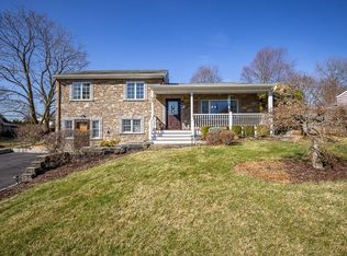 25 Salmar Ave, Pearl River, NY 10965