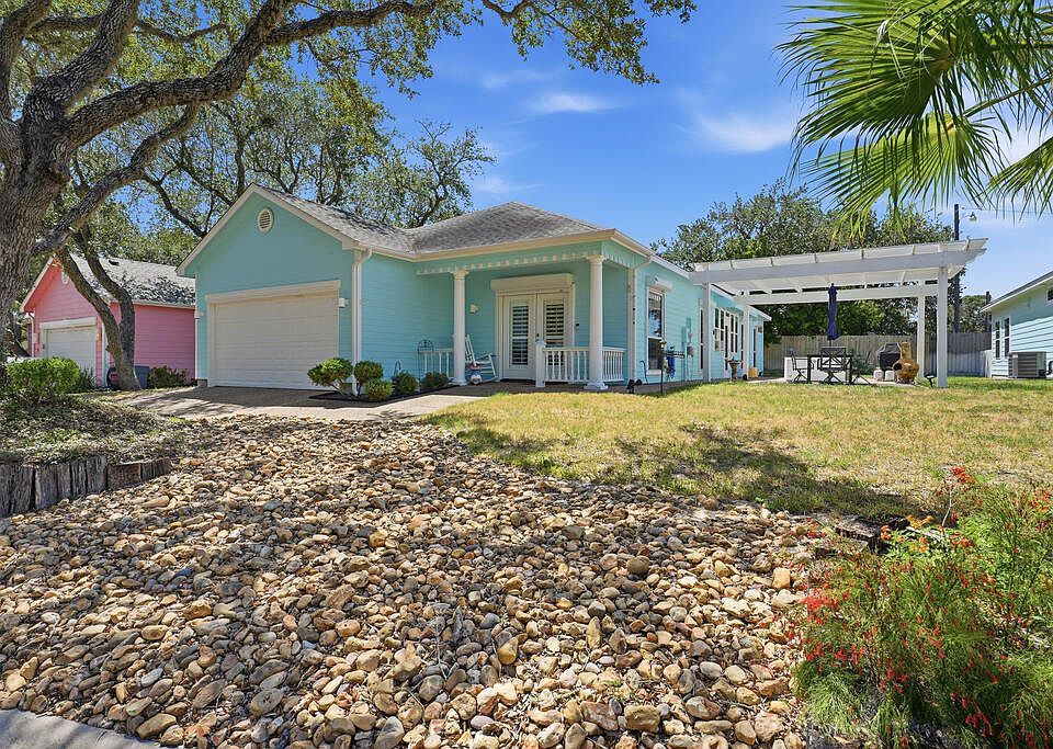 1st image of 8 Primrose Dr