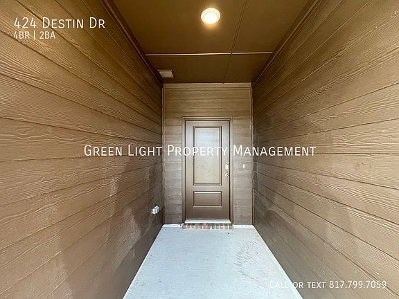 3rd image of 424 Destin Dr