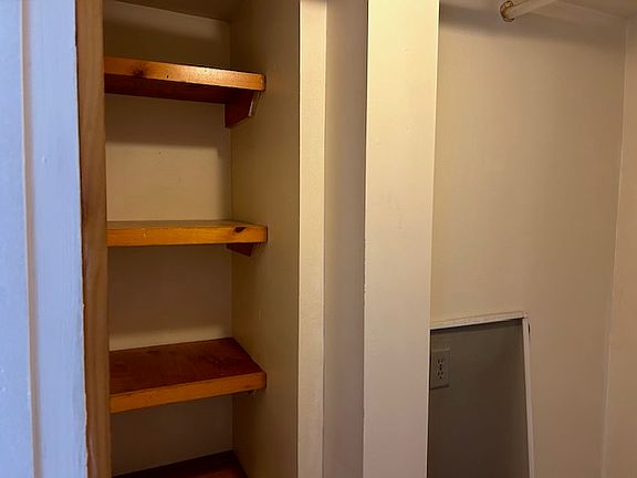 2nd image of 1718 Mecklenburg Rd #11