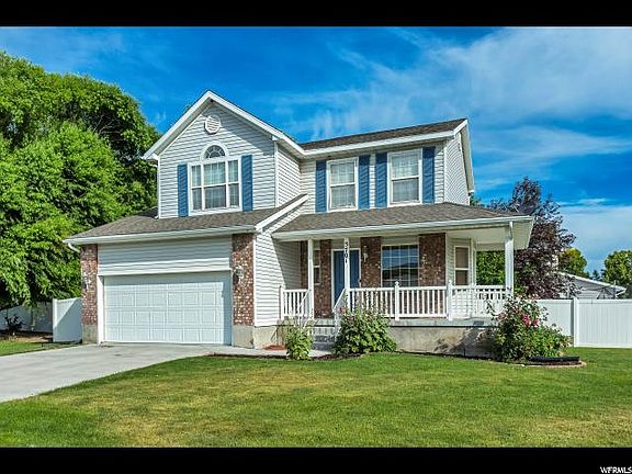 2nd image of 5701 N Aberdeen Ln