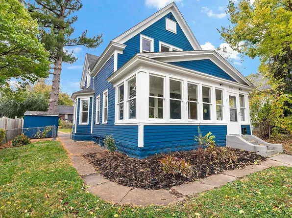 2123 Sheridan Ave N, Minneapolis, MN 55411