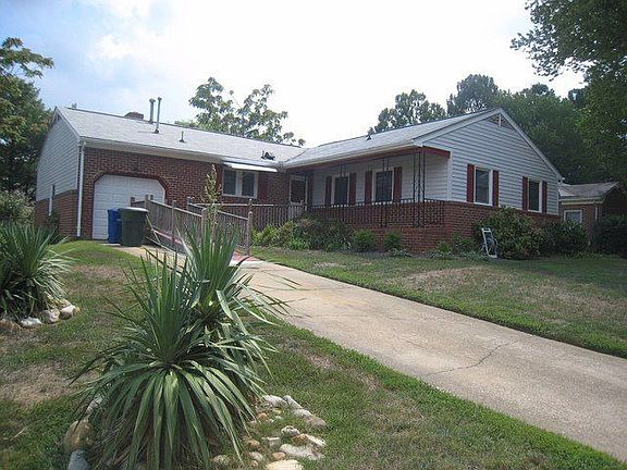 2nd image of 896 Clemson Dr