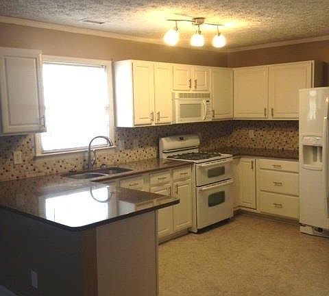 3rd image of 5118 Carolwood Ln