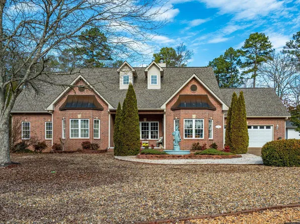 5 Bosque Pl, Hot Springs Village, AR 71909