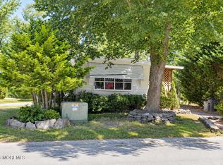 16 Martin Dr, Whiting, NJ 08759