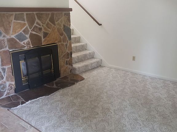 3rd image of 3285 Canyon Dr Unit 41