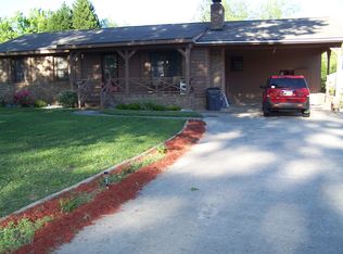 829 S Raleigh St, Angier, NC 27501