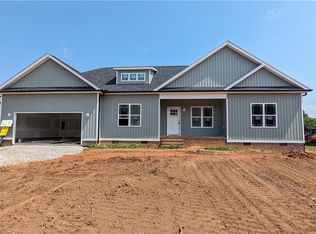 6704 Friendship Ledford Rd, Winston Salem, NC 27107