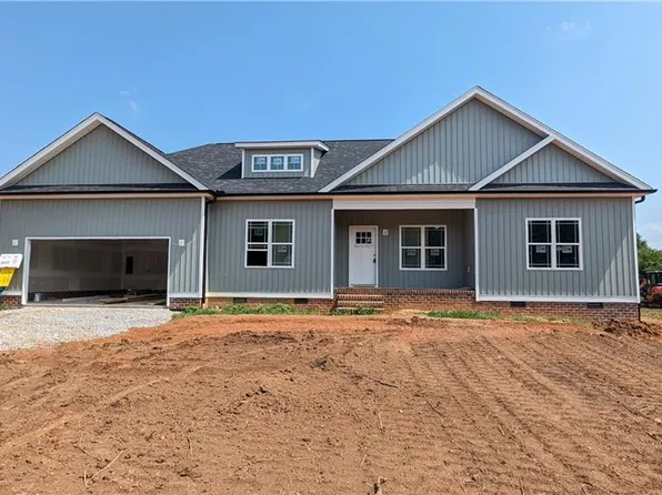 6704 Friendship Ledford Rd, Winston Salem, NC 27107