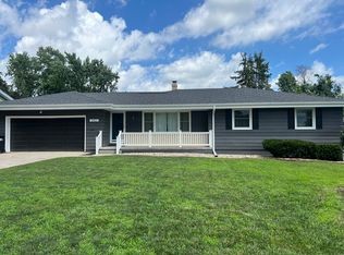 3401 N 207th St, Elkhorn, NE 68022