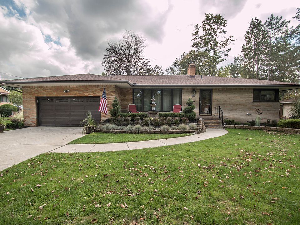 1st image of 10093 Lynn Dr