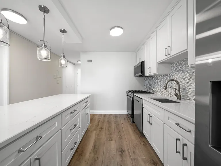 7002 Boulevard East #41-J — Photo 7